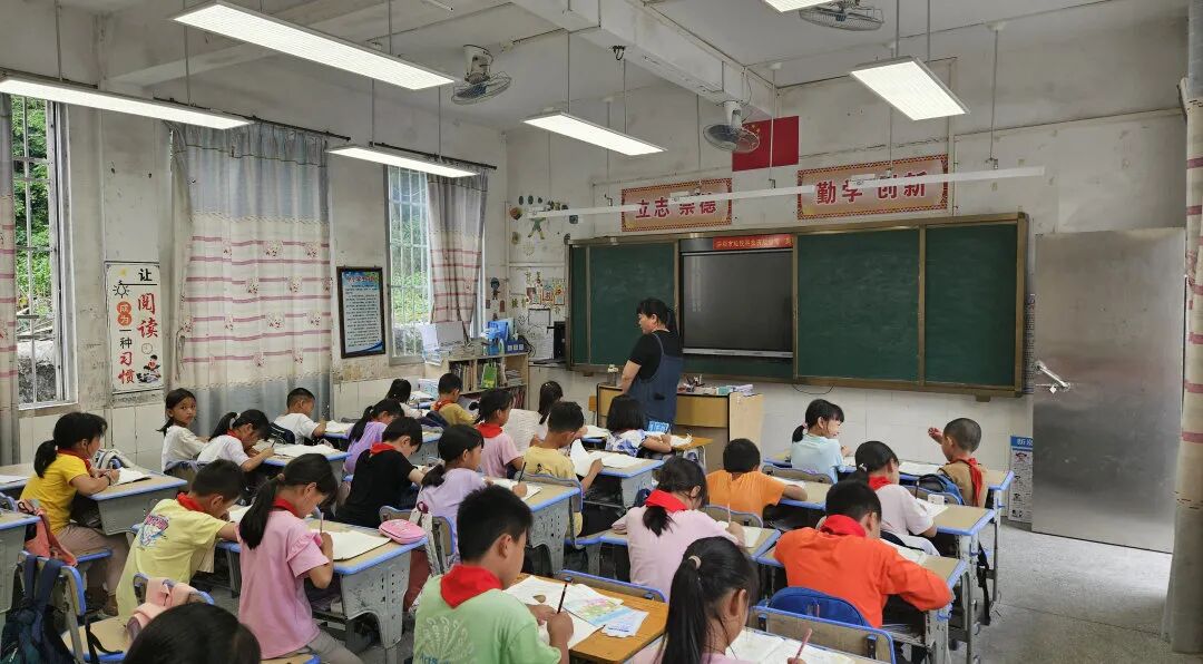 1760338303863522.jpg 640 (3).jpg